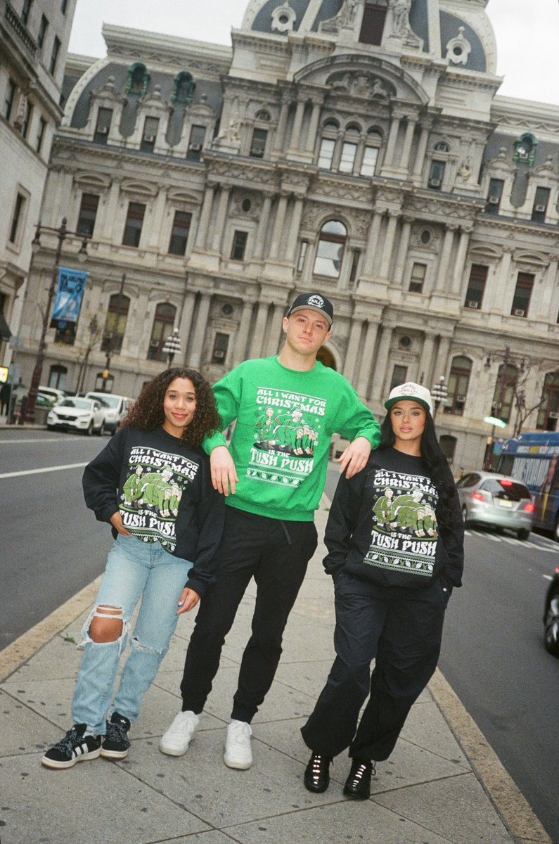 Deck the halls with Barstool’s ugly sweater collection! Get yours now with the link below!

store.barstoolsports.com/collections/ug…