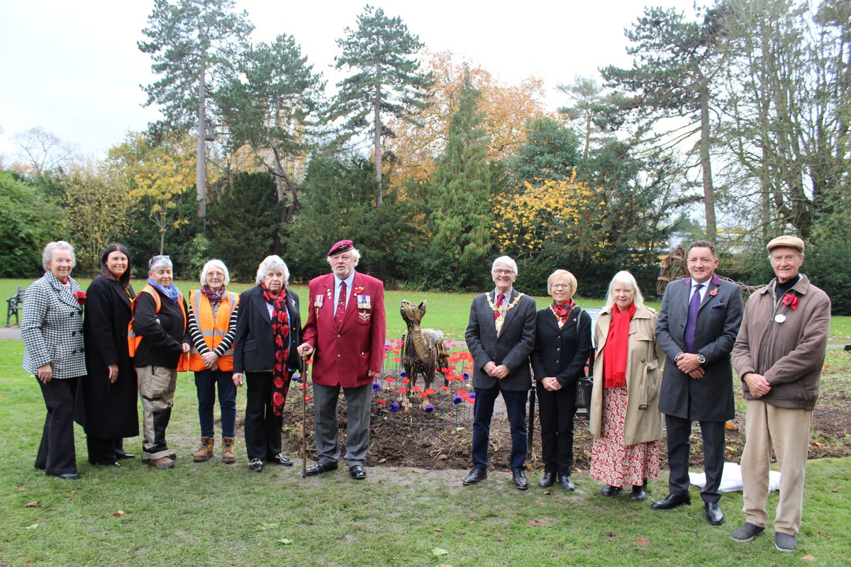 CharnwoodBC's tweet image. 🎖️A Loughborough war dog from the Second World War has been recognised with a sculpture in Queen's Park.

To find out more, visit👇

charnwood.gov.uk/news/2025/11/0…