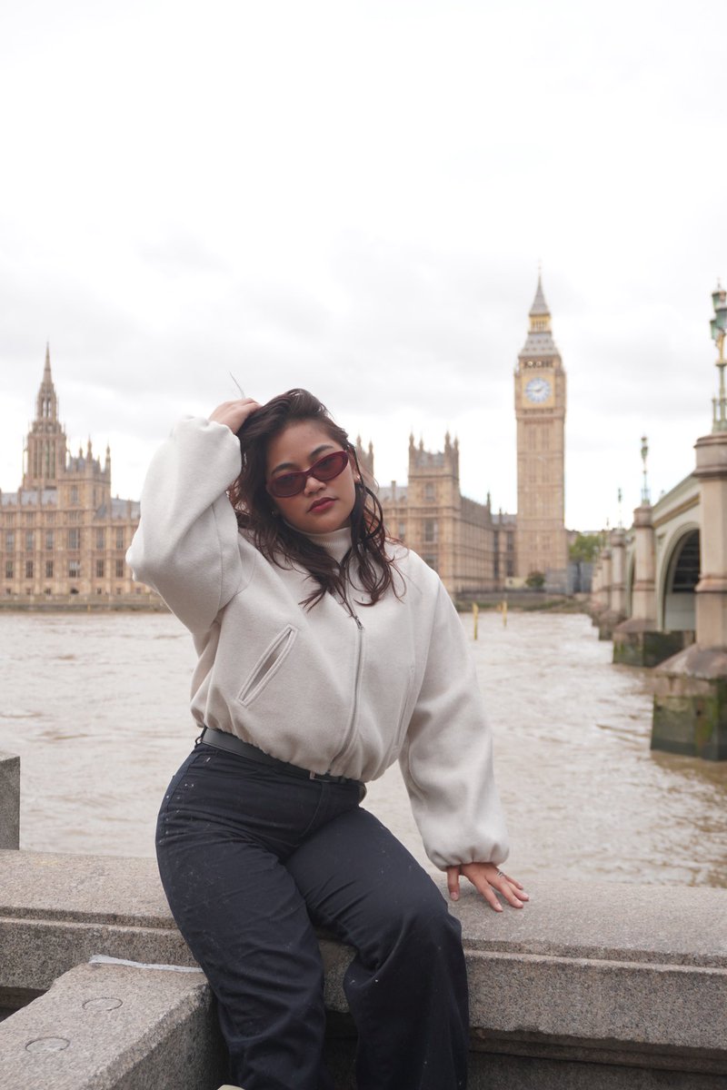 borgonosberna's tweet photo. lowkey missing my (simple) London life 🇬🇧 https://t.co/4GFqpgIrnx
