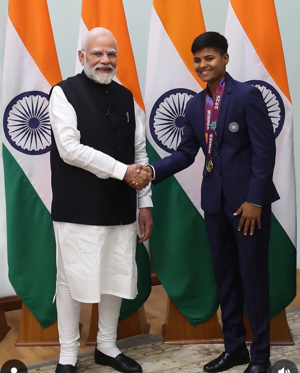 krantigaud's tweet photo. Proud 😊 moments 🙌 https://t.co/OTVBO6A2pS