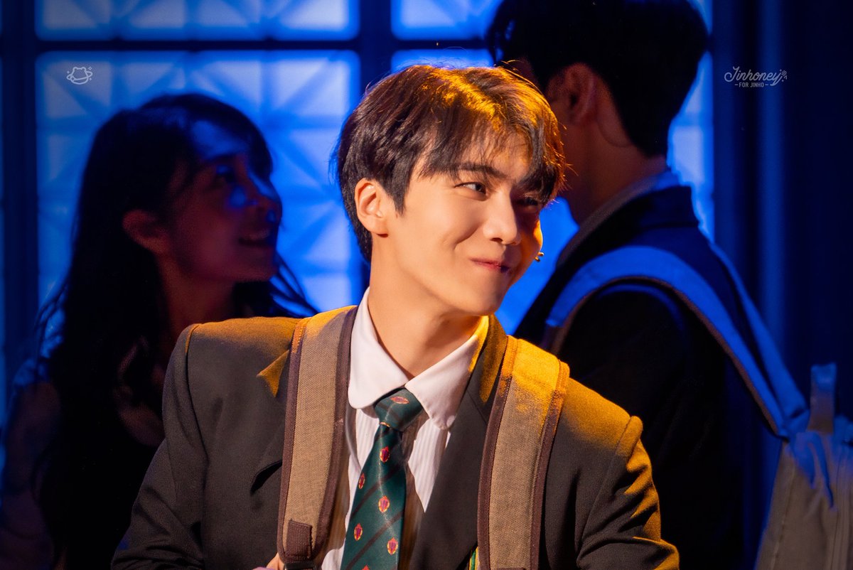 DearUniverse04's tweet photo. I MISS JINHO AS PETER SO MUCH 😭😭
#조진호 #JOJINHO #진호 #JINHO
#펜타곤 #PENTAGON #크레즐 #CREZL
#베어더뮤지컬 #BareTheMusical https://t.co/6fhZgeHluB