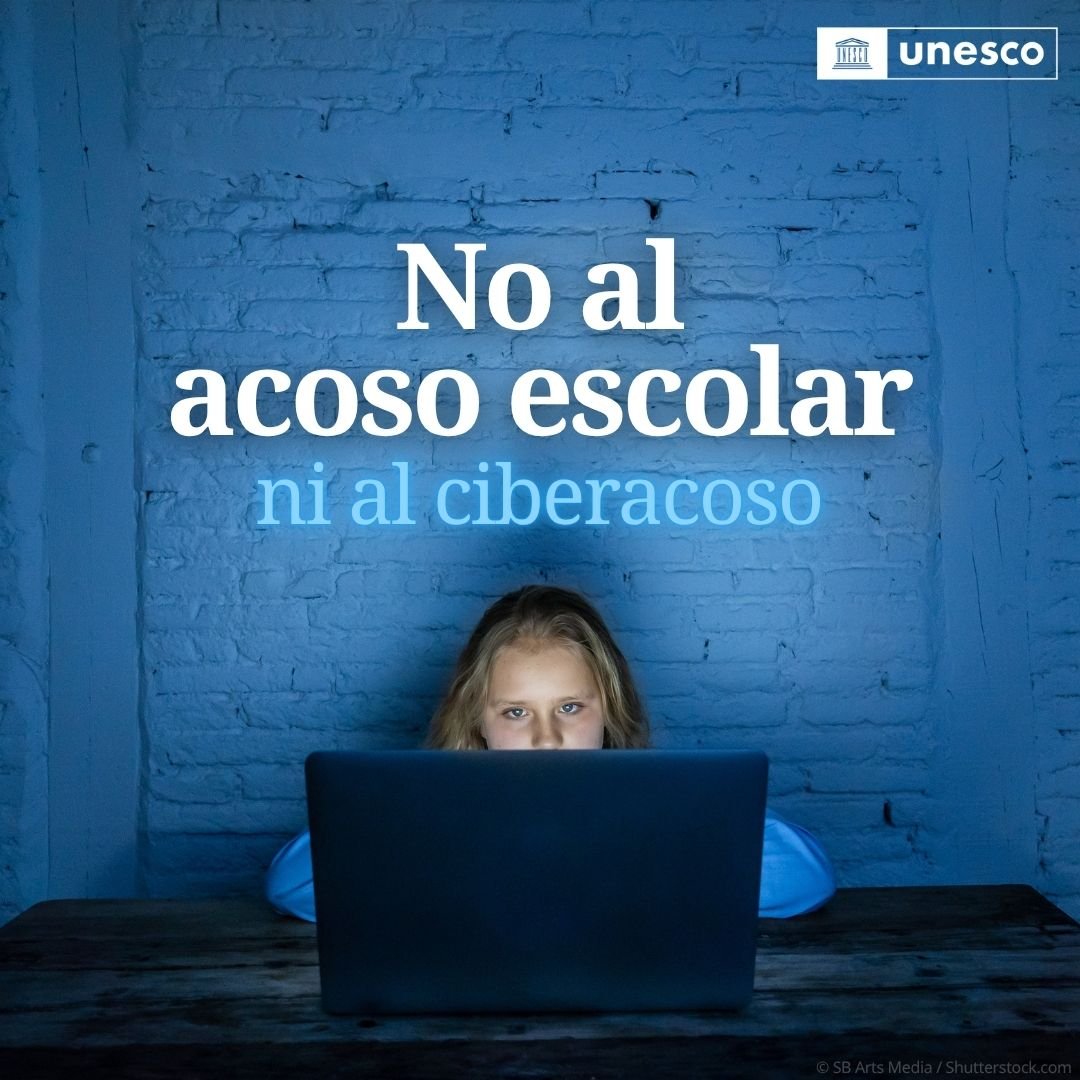 📢 En el Día Internacional Contra la Violencia Escolar destacamos la segunda edición del estudio “Kids Online” en Uruguay 🇺🇾. Este informe📓 explora cómo niñas, niños y adolescentes usan internet y los desafíos que enfrentan en el mundo digital. 🖥️💬 #Ciberacoso #SeguridadDigital