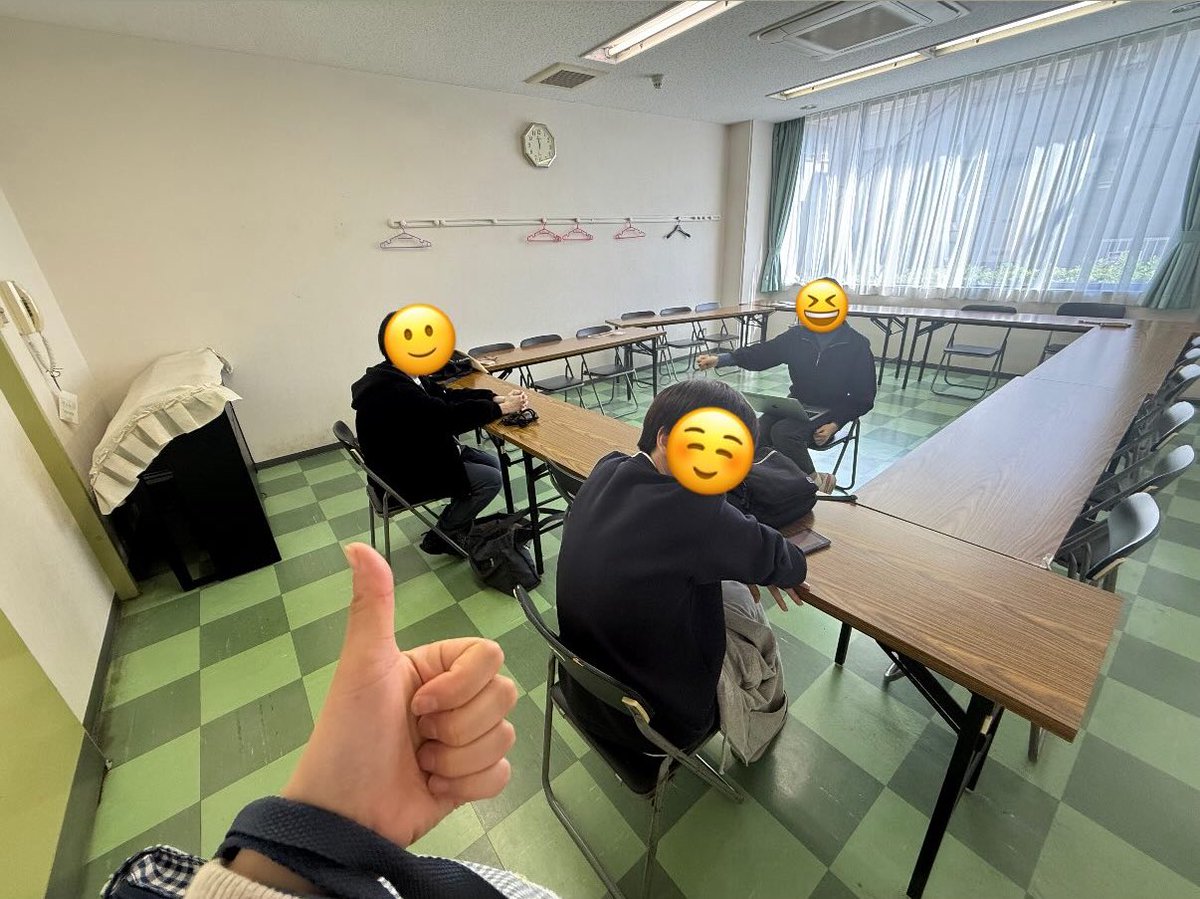 稽古楽しいです！
役として計小1時間くらい雑談しました(稽古の一環)。
まだ一部の共演者の方のSNSを知りません。今度聞くぞ〜💪