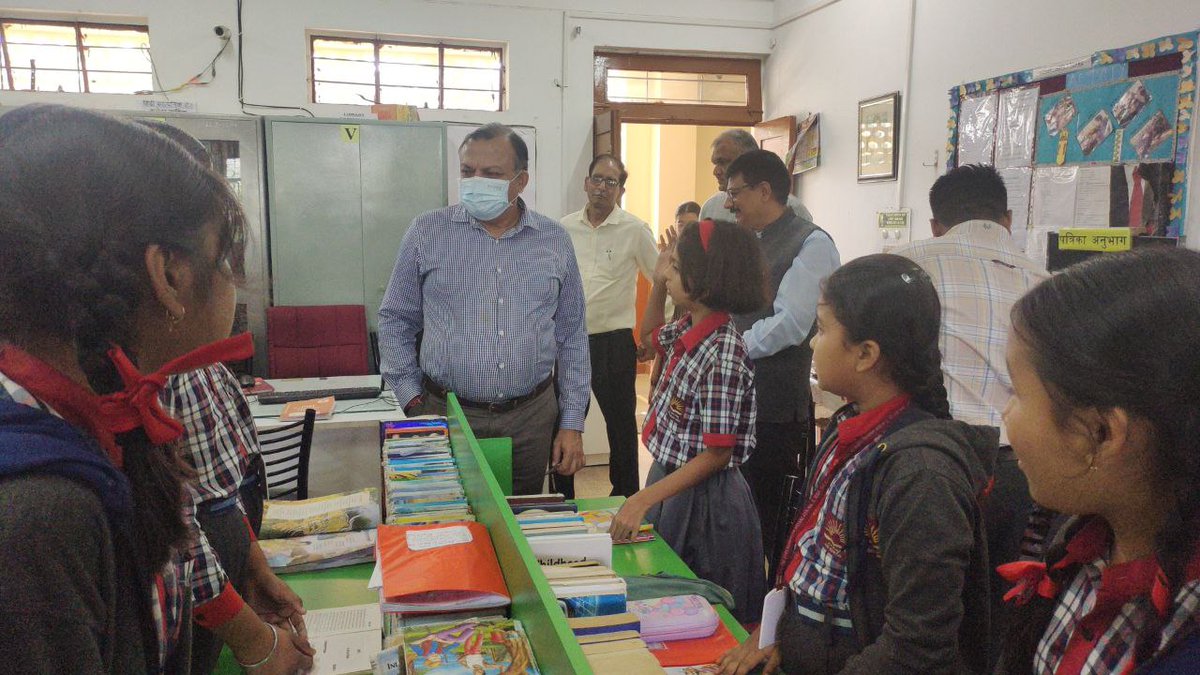 PMSHRIkv2indore's tweet image. Vidyalaya Management Committee(VMC) meeting was held on 06.11.2025 under the chairmanship of Sh. Alok Kumar Singh IG, CWST-BSF, Indore &amp;amp; Chairman VMC at PM SHRI KV 2 BSF Indore. The meeting reviewed academic progress, infrastructure &amp;amp; initiatives for holistic student development.