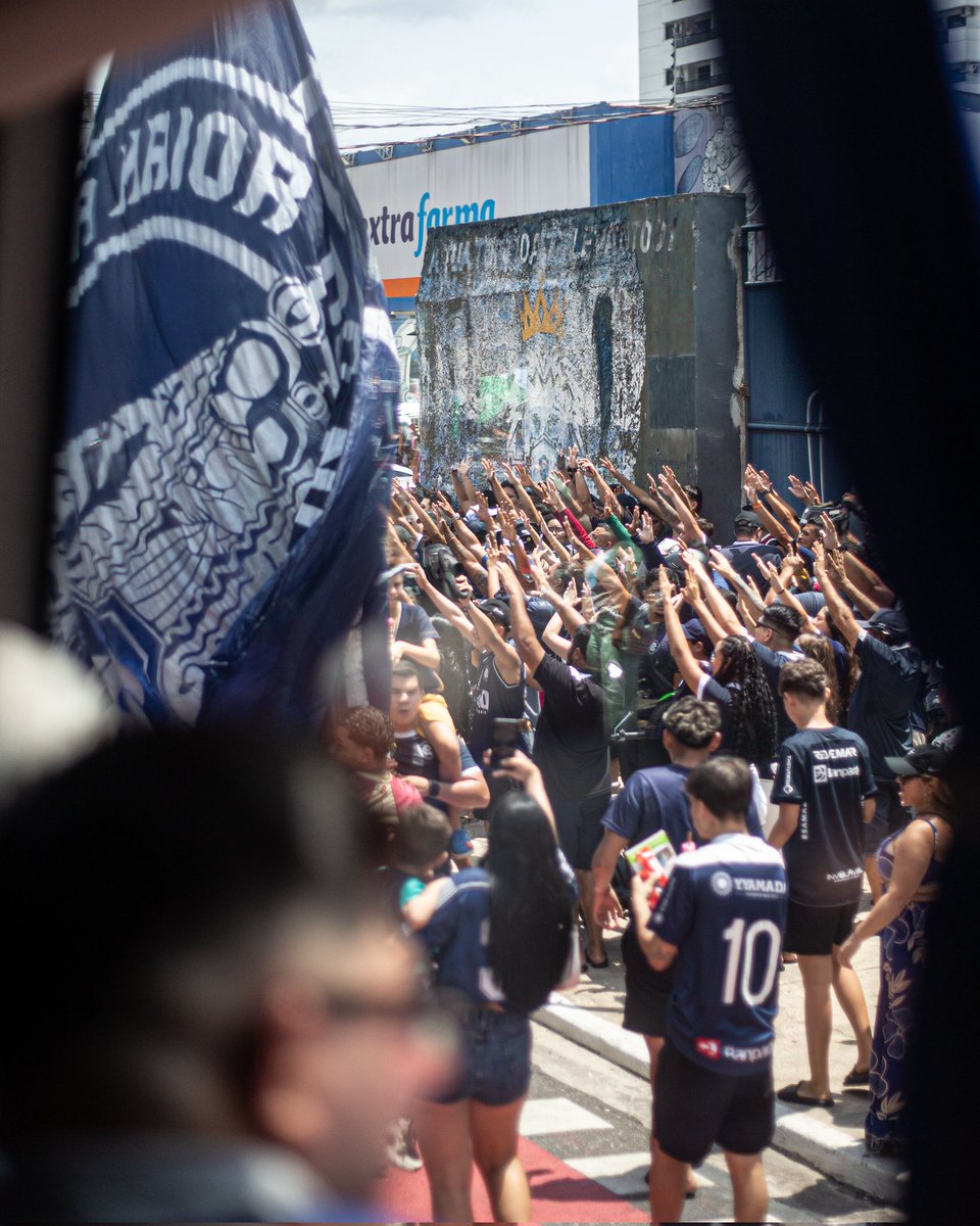 ClubeDoRemo's tweet photo. FENÔMENO AZUL! 💙🦁

📸 Raul Martins / Remo

#OReiDaAmazônia https://t.co/nKvxitPQJI