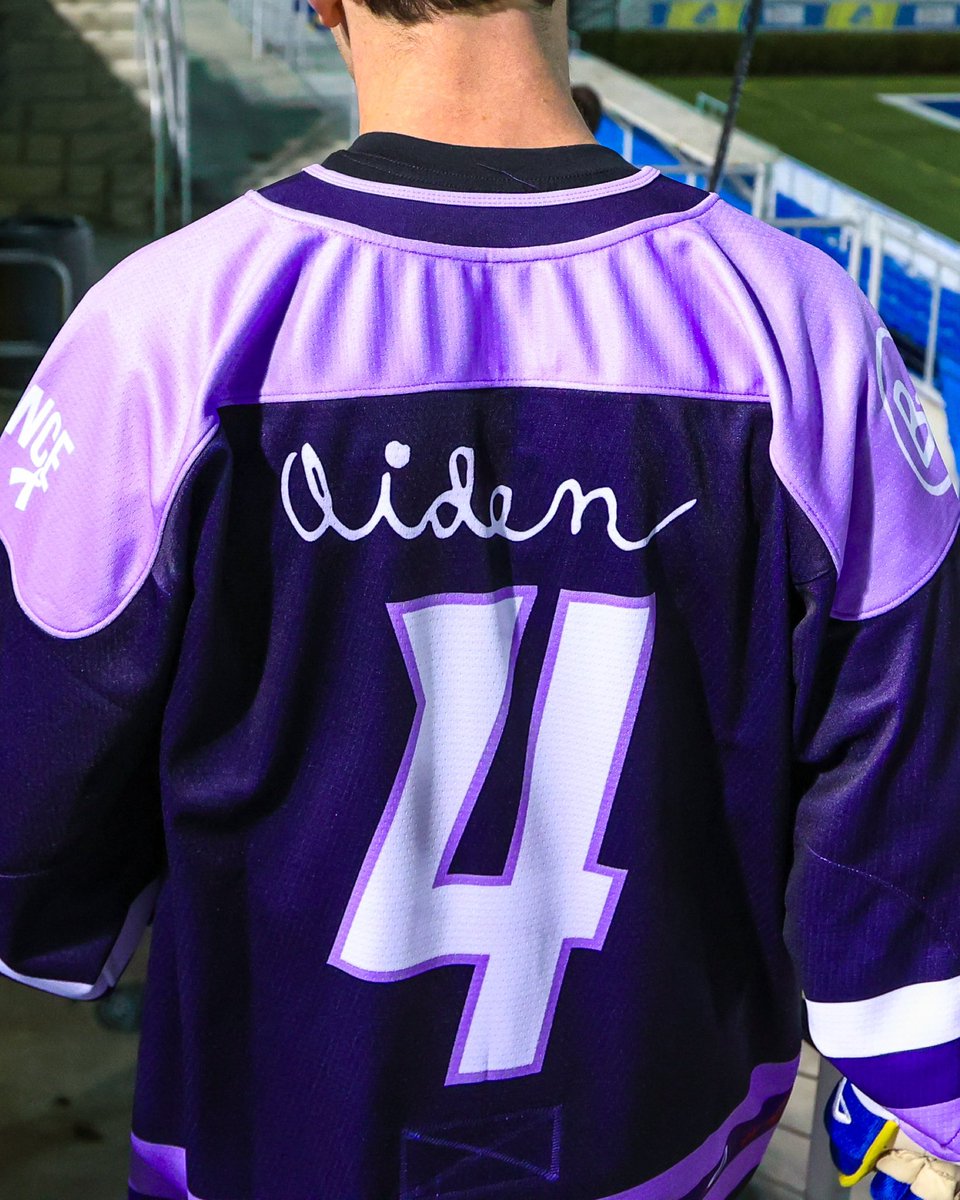 UDHockey's tweet photo. FOR THE FIGHT🎗️💜
🐓🏒 #hockeyfightscancer #UDMIH #DelawareHockey #GoHens #UDpride #ACChockey #fightforacure #jerseyreveal https://t.co/yUiGiUNAuF