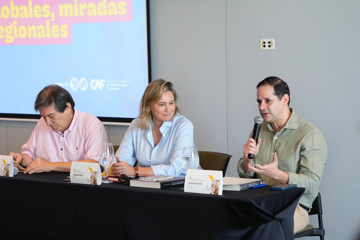 #Ahora | Inicia el taller de periodismo económico ‘Desafíos globales, miradas regionales’ 🌎

📅 Desde hoy hasta el lunes 10 de noviembre de 2025,  2️⃣0️⃣ periodistas latinoamericanos explorarán nuevas narrativas y herramientas para cubrir temas de cooperación internacional,