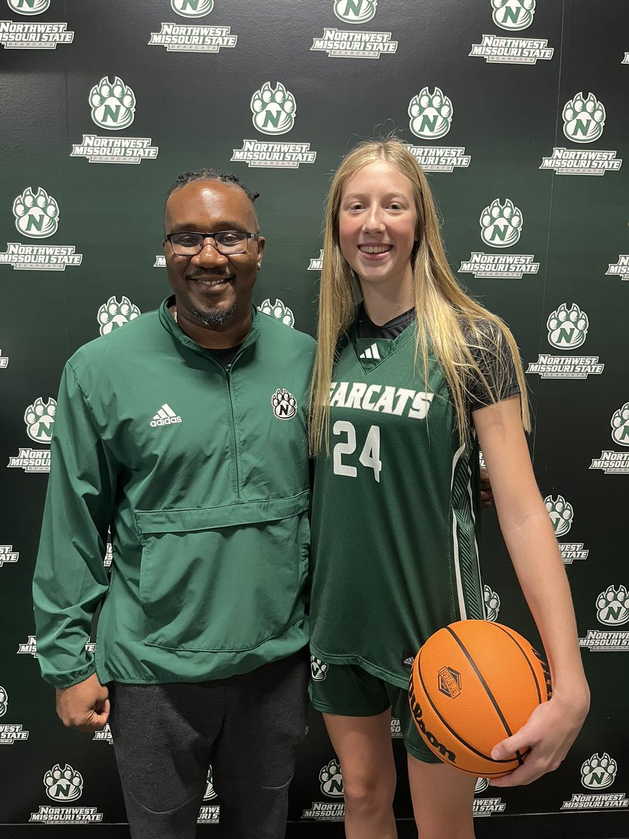 Thank you <a href="/nwbearcatwbb/">Bearcat WBB</a> for giving me the opportunity to learn more about your program. I had a great time meeting all the coaches and the team. Go bearcats!