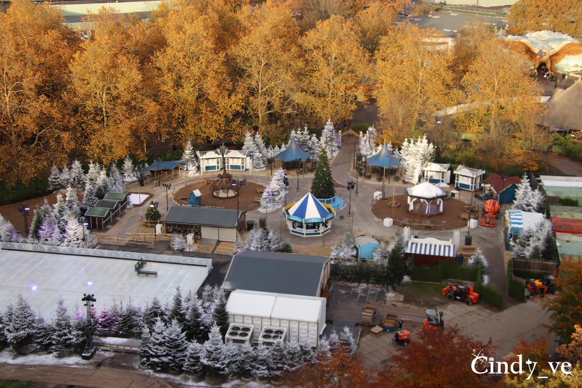 cindy_ve's tweet image. Uitzicht vanuit de #Pagode #Efteling