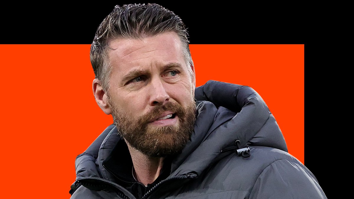 LutonTownExile tweet media