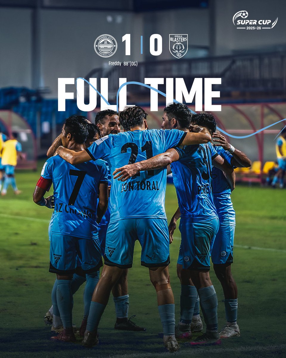 MumbaiCityFC's tweet image. A strong fight from the boys sees us through to the #AIFFSuperCup semi-finals 🩵💪

Let’s go, मुंबई 🤩

#MCFCKBFC #AamchiCity 🔵