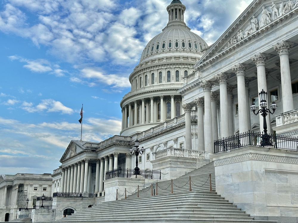 ASPPA's tweet image. Legislation is now before the Senate that would require fiduciaries to consider only “pecuniary” factors when making investment decisions.

Read more: ow.ly/JA4S50XnmLG
✍️Paul Mulholland

 #LegislationUpdate #FiduciaryDuty #SenateNews