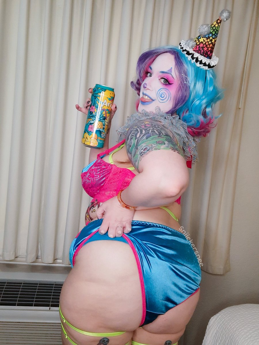 This clown is fueled by Arizona