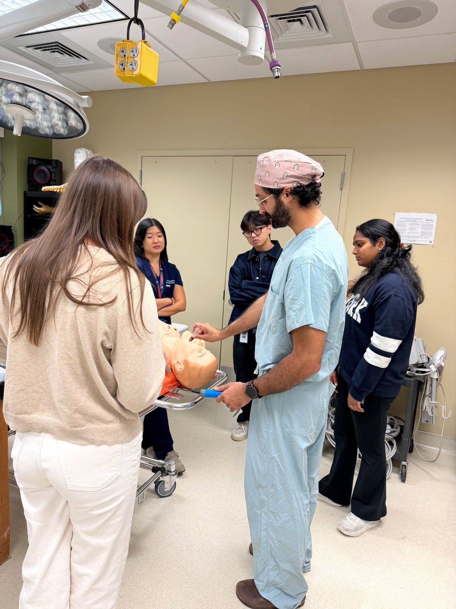 UNC_ENT's tweet image. Our residents and faculty, Drs. DeMason, Selleck, Lin, Ebert, and Jewett, guided nearly 30 medical students through an engaging simulation lab, where participants practiced ear tube placement, nasal endoscopy, suturing, knot tying, laryngoscopy, and intubation skills 🩺 
#UNCENT