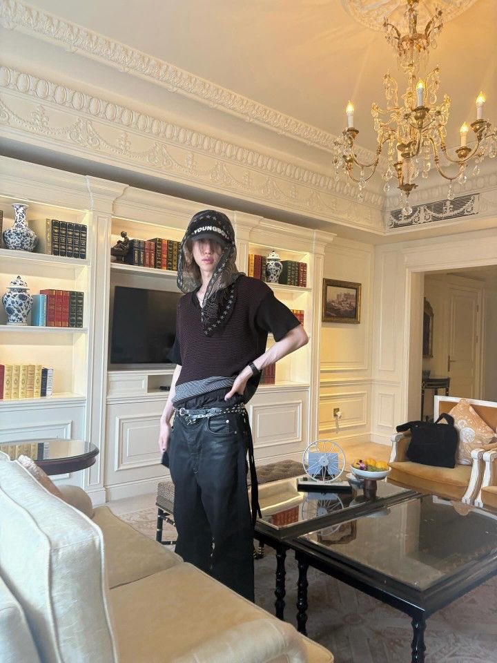 68riu's tweet image. happy birthday to the most charming and adorable baby I know. here&apos;s a picture from our recent vacation where all you did is to sungit and cuddle on me. I am so grateful that you are in this life, and i hope you live the rest of it with me. i love you so much, bub ♥️