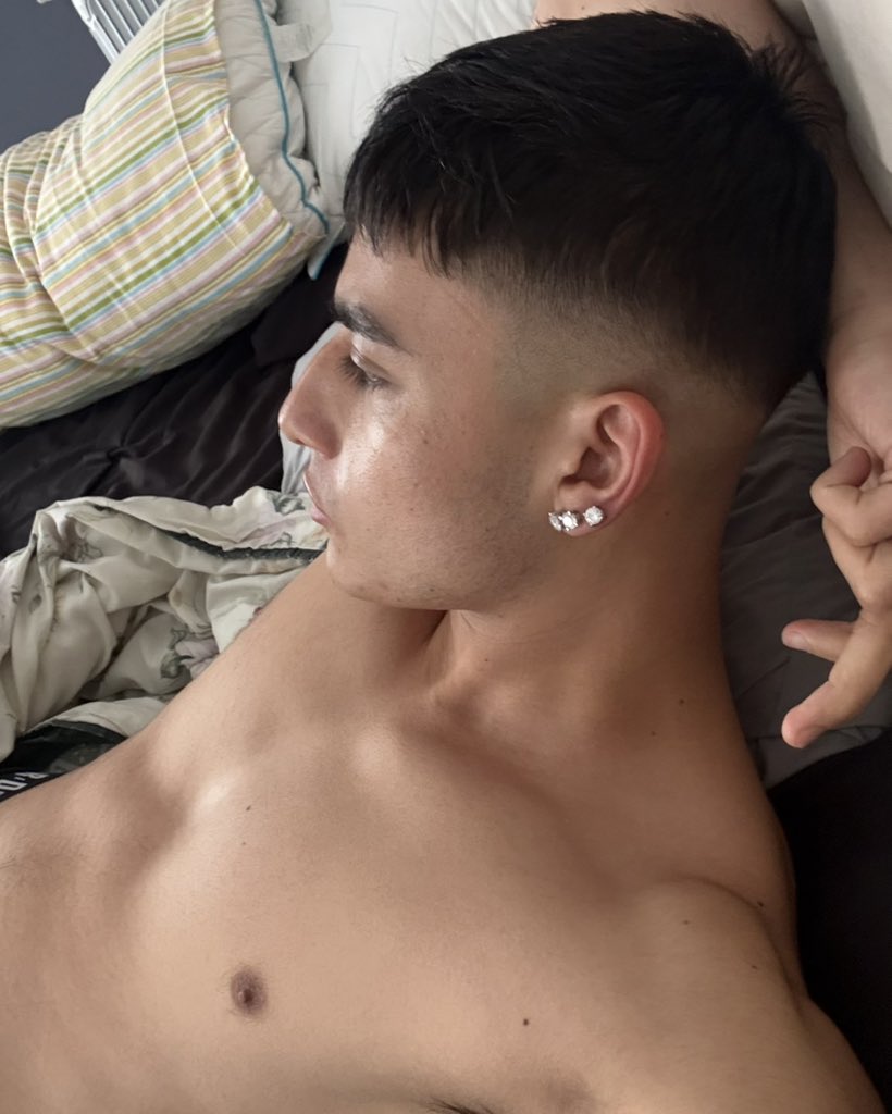 elmalibaby's tweet photo. 5minutitos masssssss <3 https://t.co/5tNfqhd5t2
