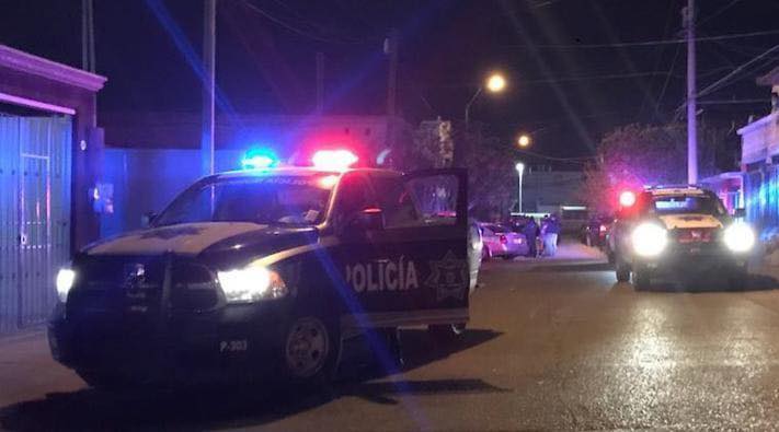 CAEN 4 DELINCUENTES DESPUES DE PERSECUCIÓN POR VARIAS COLONIAS EN AGS

#Ags

albertoviverosnoticias.com/detallenota.ph…