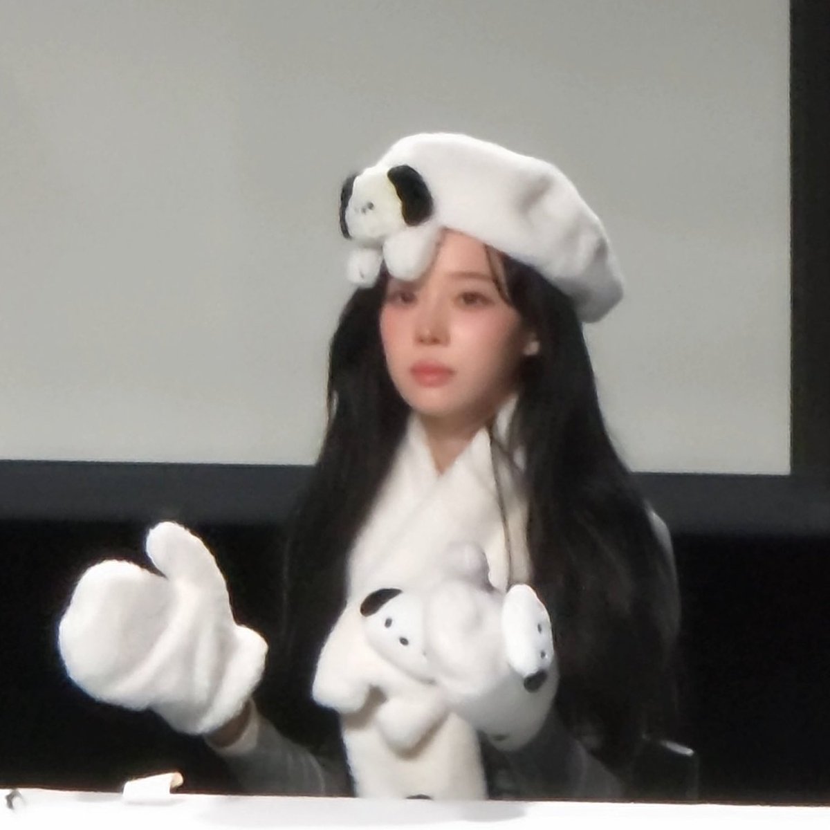 ikes_8229's tweet photo. ���보 똑같다 https://t.co/C0zAcGROum