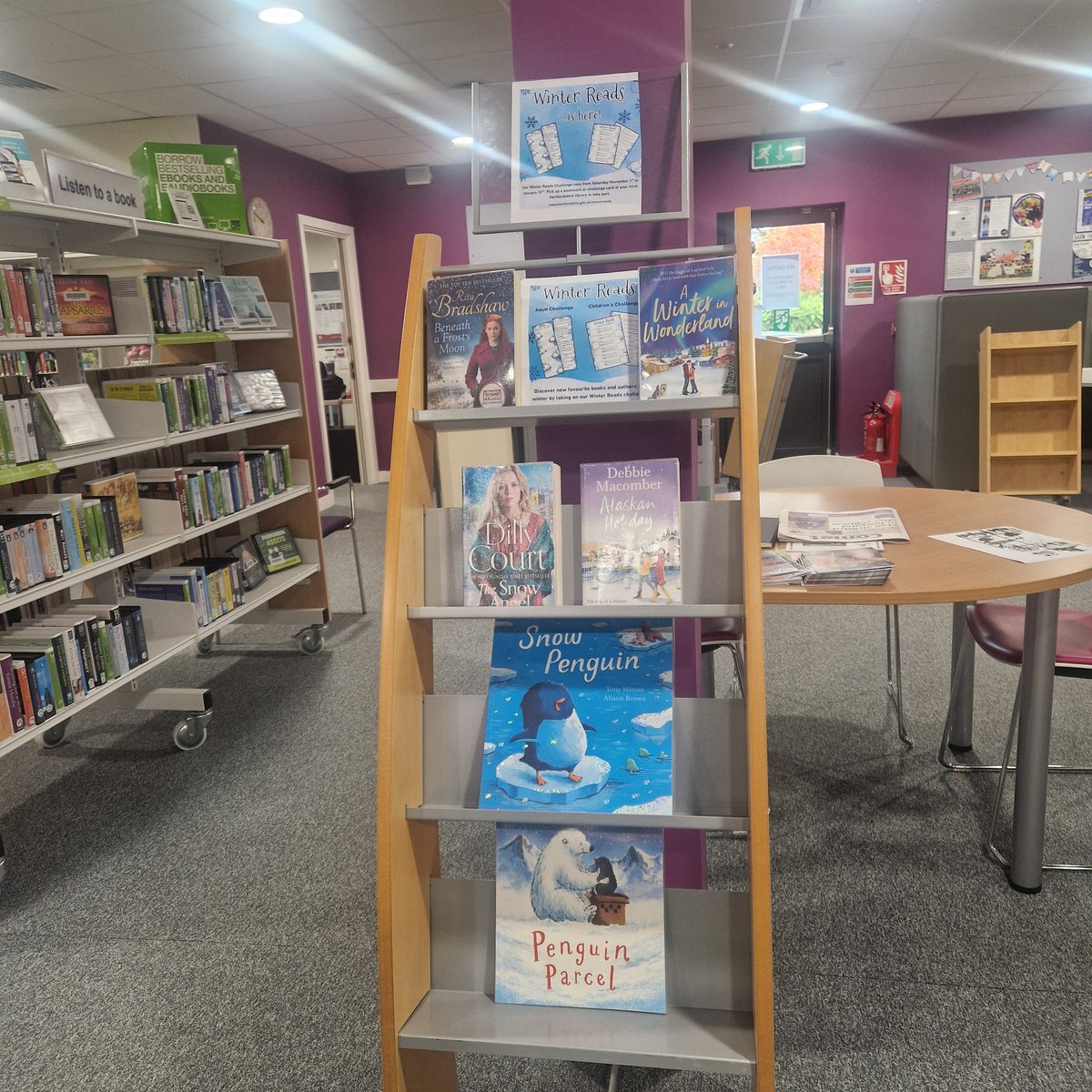 KnebCommLibrary's tweet image. Do you like stickers &amp;amp; challenges - if you do The Winter Reads Challenge at Knebworth Library is fir you.

Pop in &amp;amp; pick up the challenges &amp;amp; start collecting stickers 

#KnebworthLibrary #LocalLibrary #WinterReads #winterreadschallenge