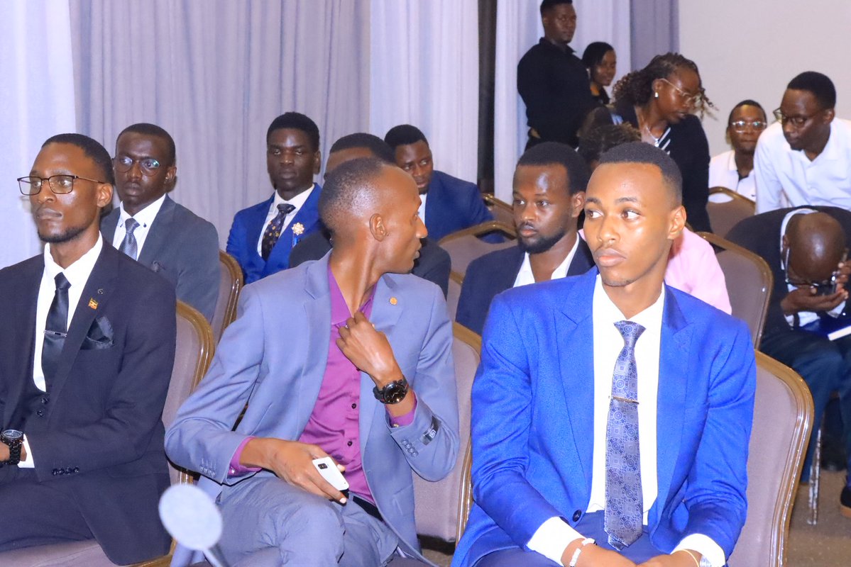 TonyKiire's tweet image. HAPPENING NOW: We have started our discussion on &apos;Re-Engineering Legal Education for the Digital Age. 

Join us via:  

X Spaces: x.com/i/spaces/1eaKb…

X LIVESTEAM: x.com/tonykiire/stat…

YouTube: youtube.com/live/rwkgdk_ZC…