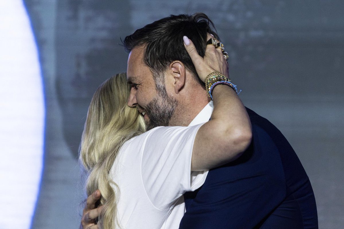 KalbDo's tweet image. Did this couple have someone’s husband killed so they could be married and one of them knew he couldn’t be President with an Indian wife?