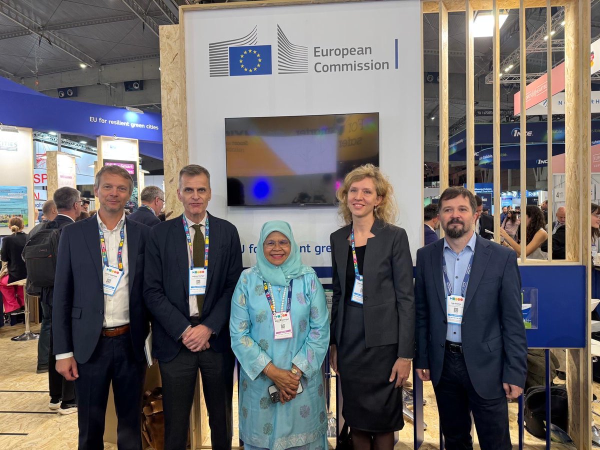 EU_FPI's tweet photo. Proud to support the #IURC Global Thematic Networking Event in Barcelona! 🎉

Congrats to Dato' Seri Maimunah Mohd Sharif, Mayor of Kuala Lumpur, on winning the Leadership Award at #SCEWC25. This highlights our project @IURC_AA’s impact in driving urban innovation & sustainable city development.

 #EUForeignPolicy
