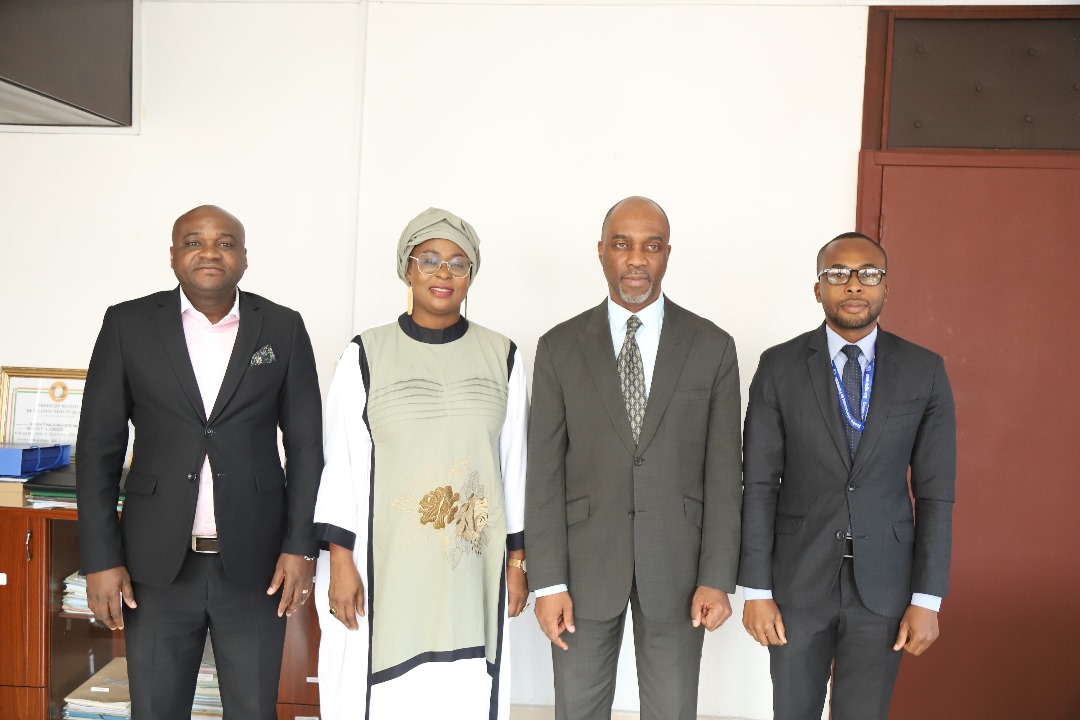 Avec le Directeur Général de l’Emploi 🇨🇮- une occasion pour <a href="/DiopNdeyeCoumba/">N'Deye Coumba Diop</a> d’échanger sur les façons innovantes de #PromouvoirLemploiAutrement, afin d’accélérer les résultats conjoints en faveur du #TravailDécent. 
👉 À suivre...

#ODD8 #CotedIvoire #Emploi #OIT