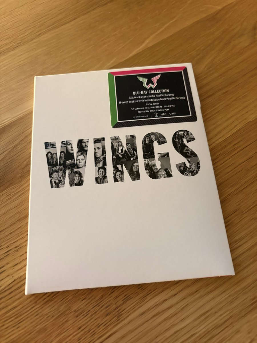 THE McCARTNEY LEGACY 📕📘 tweet media