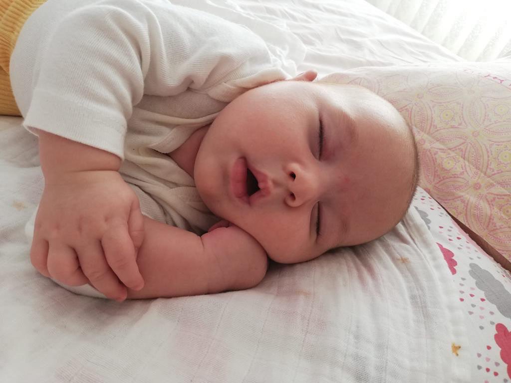 nurgul22's tweet photo. Torunum Asude ,annesinin kollarında enkaz altında kaldığında daha 6aylıktı. Dondurma memleketinde ,dondurmanın tadına bakamadan melek oldu kuzum. 
  Bizlere, baharı ,yazı bir dondurmayı çok görenler yesinler şimdi “dışkı bulaşı “ tespit edilen dondurmalarını.Afiyet olsun! https://t.co/HHt51OeL8n