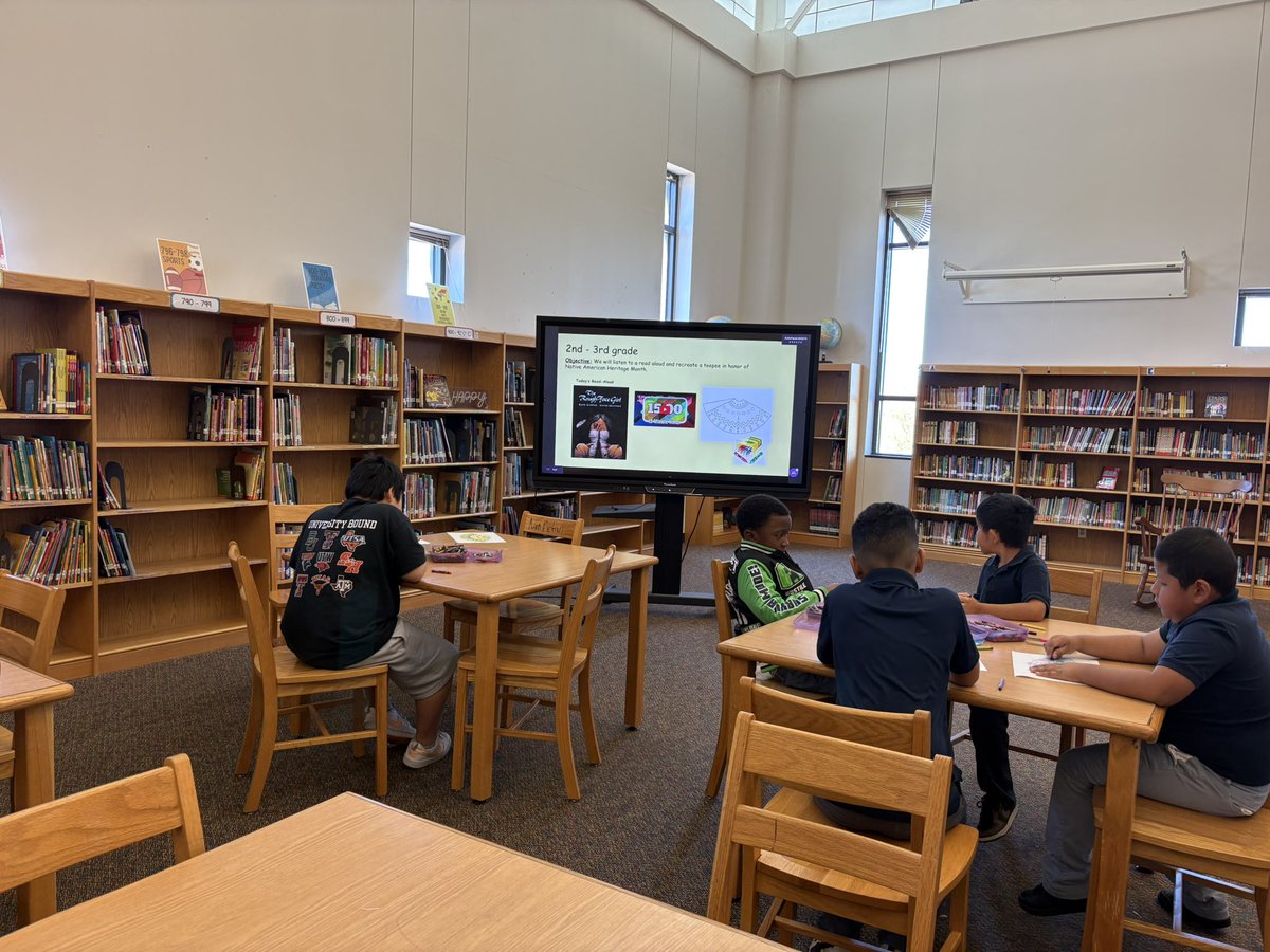ASalazarLibrary's tweet photo. Our Salazar TC students were part of an engaging activity that helped celebrate Native American Heritage Month for the first week of November! 🙂 @DISD_Libraries https://t.co/MbfqGQwxcr