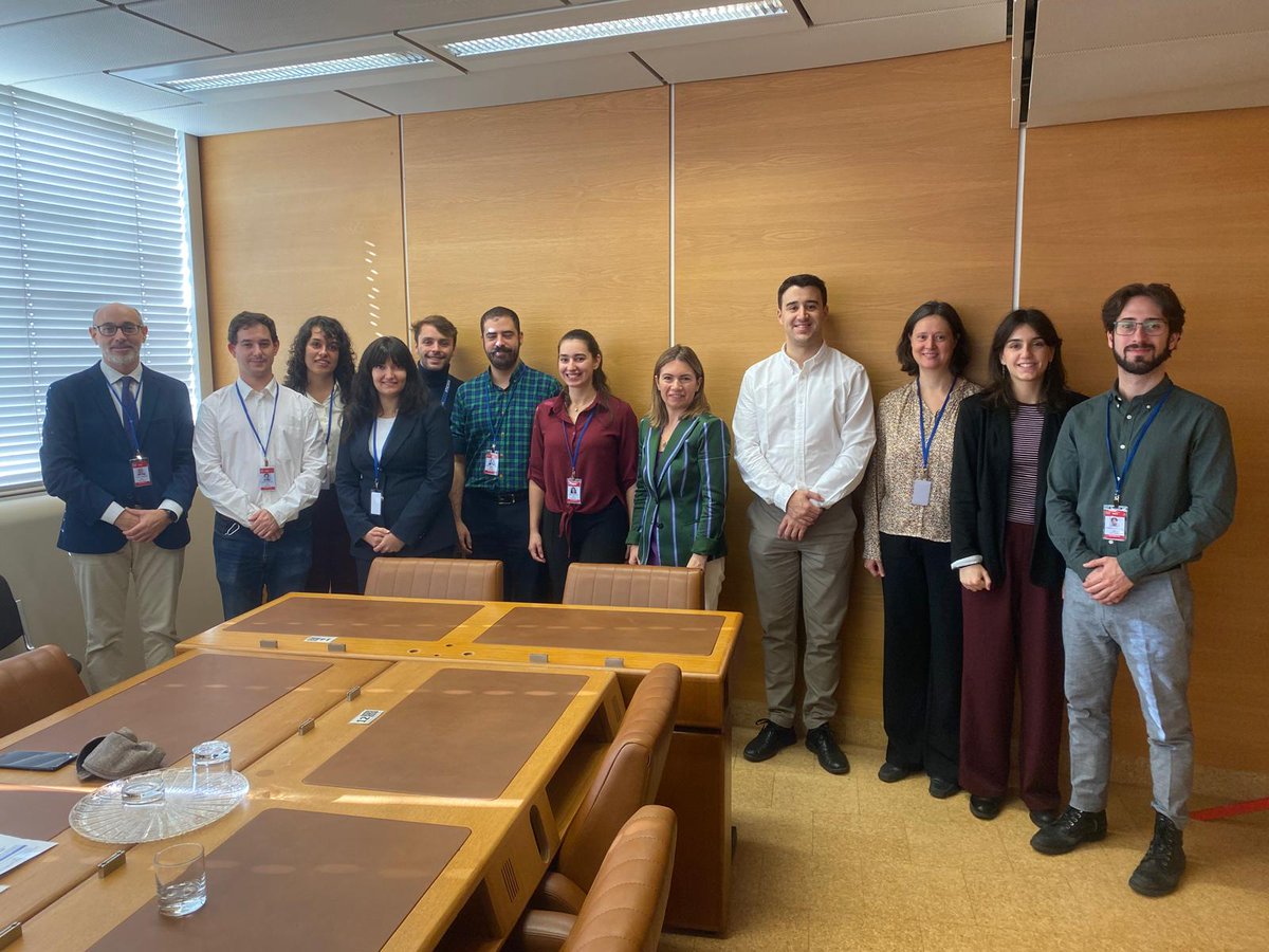 Hoy tuvo lugar una visita del <a href="/CSN_es/">Consejo de Seguridad Nuclear</a> Consejo de Seguridad Nuclear a ONU Viena donde se pudieron reunir con la Representante Permanente, visitar la Agencia <a href="/iaeaorg/">IAEA - International Atomic Energy Agency ⚛️</a> y el centro de incidencias y emergencias.