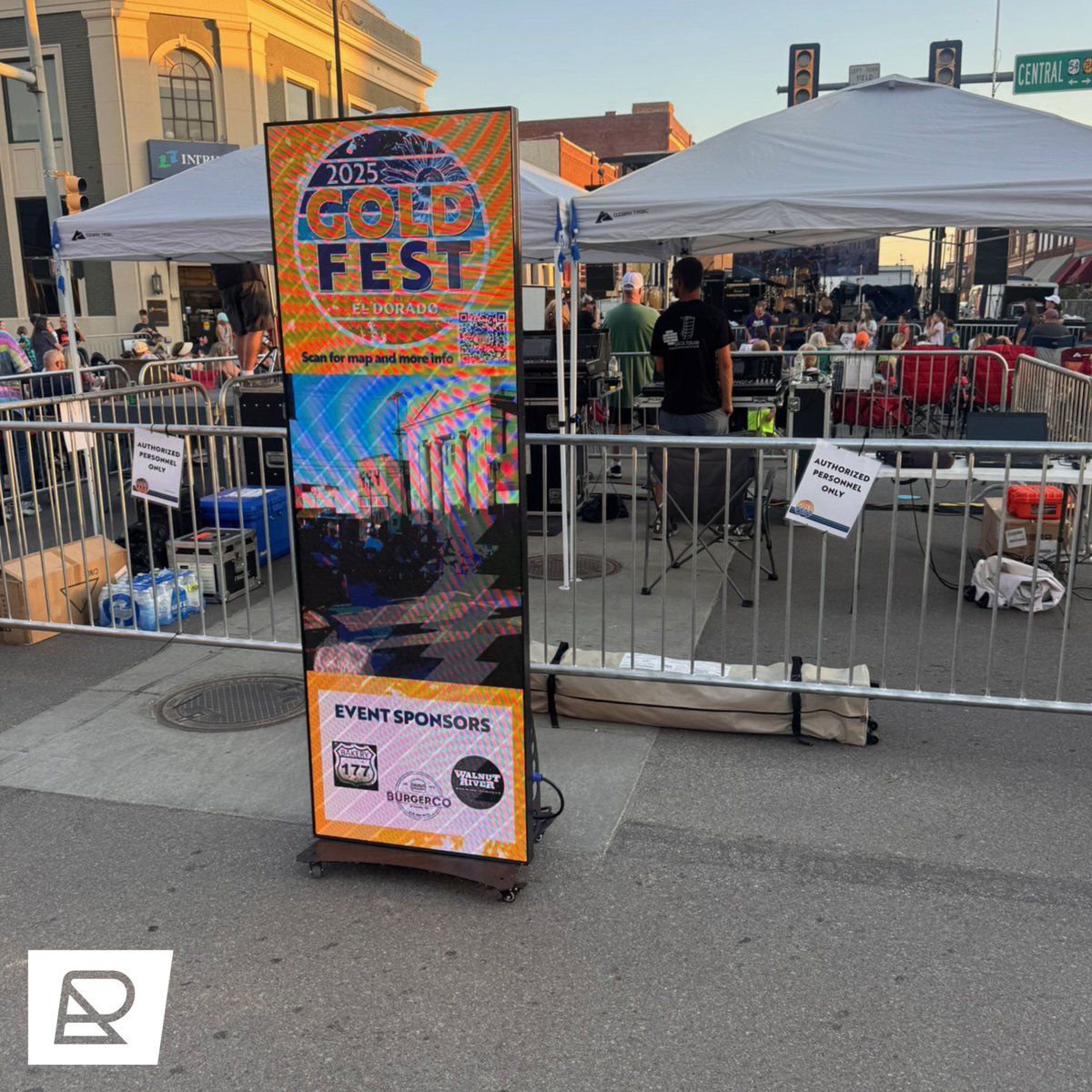 Relevant_AV's tweet image. Gold Fest 2025 was a blast! We were honored to have our LED banners lighting up the event for the whole community to enjoy. Always grateful to help bring these celebrations to life! #MobileLEDSolutions #LEDbanner #CommunityEvents #GoldFest #ElDoradoKS #WichitaKS #KansasEvents #AV