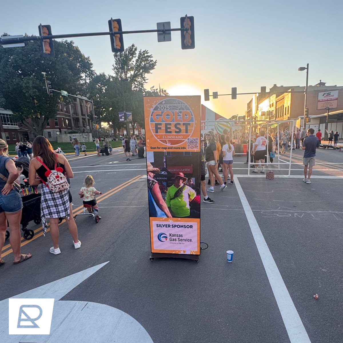 Relevant_AV's tweet image. Gold Fest 2025 was a blast! We were honored to have our LED banners lighting up the event for the whole community to enjoy. Always grateful to help bring these celebrations to life! #MobileLEDSolutions #LEDbanner #CommunityEvents #GoldFest #ElDoradoKS #WichitaKS #KansasEvents #AV
