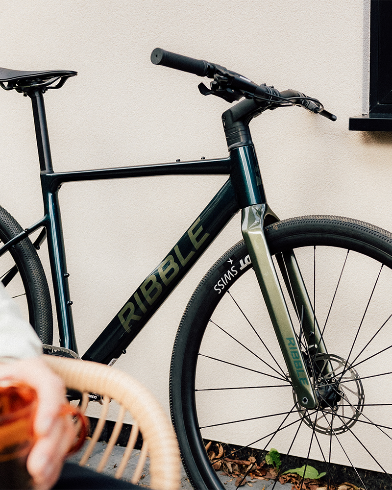 RibbleCycles's tweet image. Confidence-inspiring, capable and ready for more. 🚲 

The original do-it-all bike - CGR AL SPORTFIT.

Flat-bar control meets all-surface versatility, built for everyday rides by road, gravel and everything in between.

#Ribble #Sportfit #RideYourWay