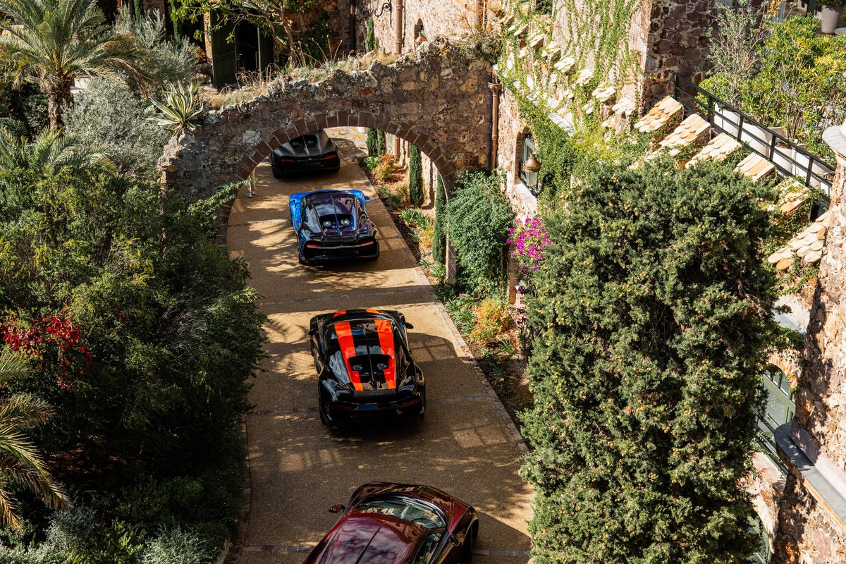 Bugatti tweet media