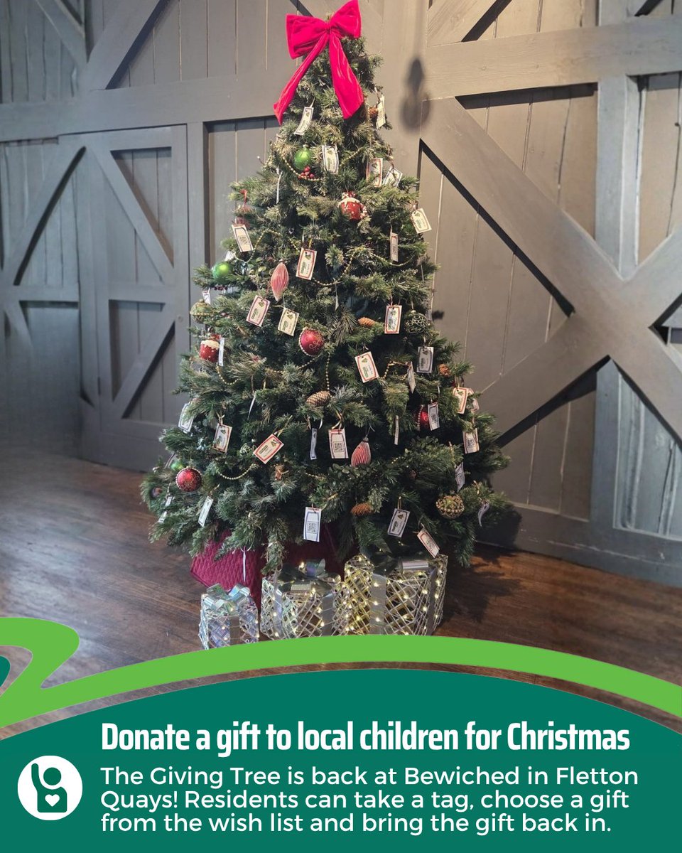 PeterboroughCC's tweet image. 🎄We’ve teamed up with the charity Barnardo's to put up a Christmas Giving Tree in Bewiched coffee shop at Fletton Quays. Last year over 120 gifts were donating helping many children in the city.

🎁All you do is take a name tag from the tree (available until 1 December), scan…