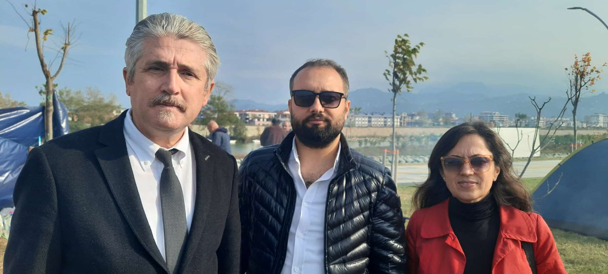 GKarafazli's tweet photo. “Ordu’da Halk Nöbette: Eski Çöp Alanına Külliye Değil Yeşil Alan İstiyoruz” https://t.co/UklxV6nLA7 #çöp #küllüye #melet ırmağı #nobet #ordu #Çevre https://t.co/RMUFnSvKyG