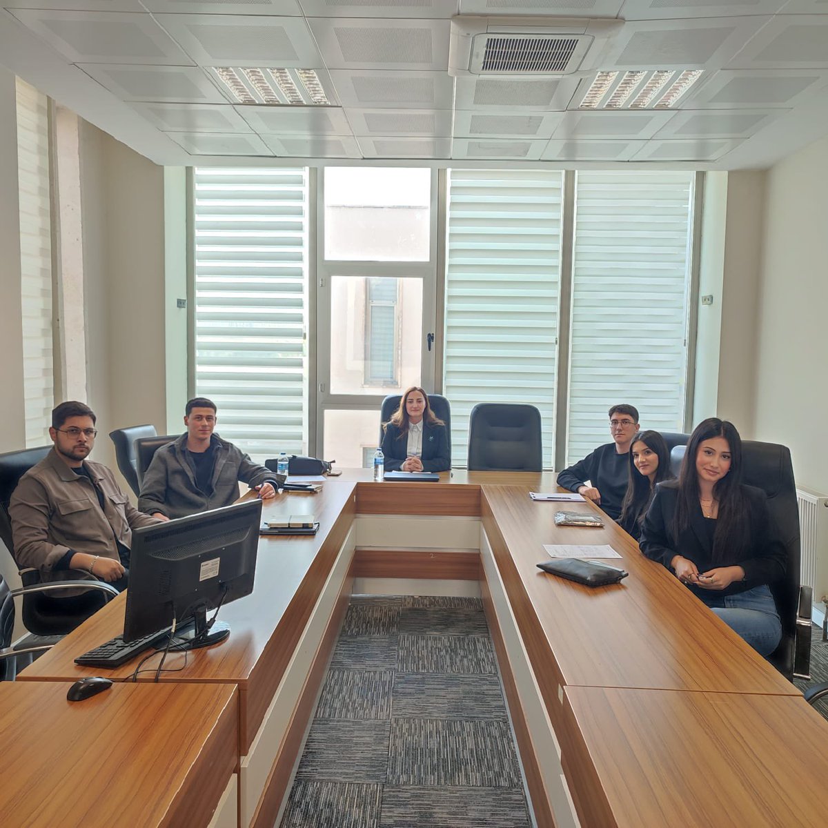 Üniversitemiz Girişimcilik Öğrenci Topluluğu Akademik Danışman Devri Gerçekleştirildi. İİBF Öğr. Gör Dr. Ahmet BOZ topluluk danışmanlığını Birim Müdürümüz  Öğr. Gör. Hanife YEŞİLYURT’ a devretti. Hocamıza katkılarından dolayı teşekkür ediyoruz.
<a href="/ibrahimozcosar/">ibrahim özcoşar</a> <a href="/mardinartuklu/">Mardin Artuklu Üniversitesi</a>