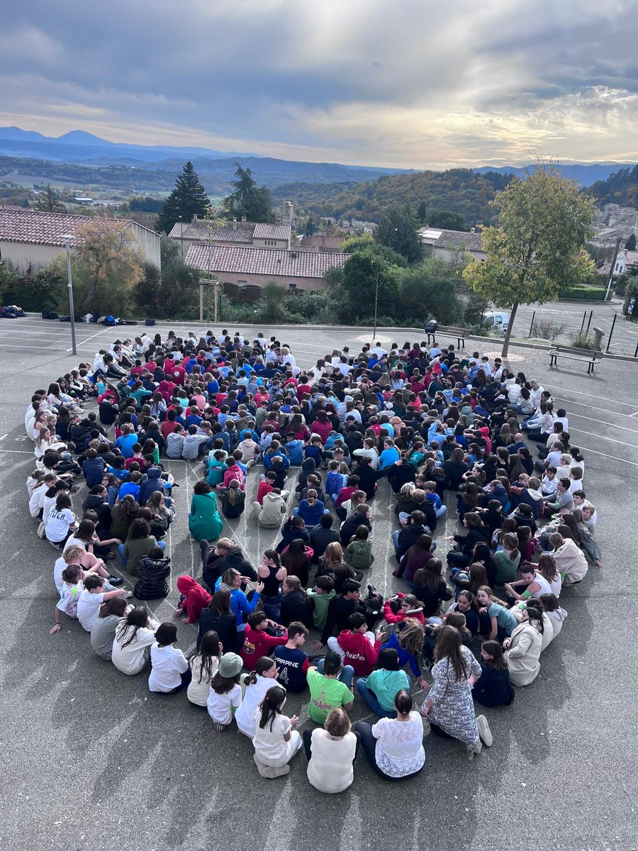 #NAH
On ne le dira jamais assez:
Non
Au
Harcèlement