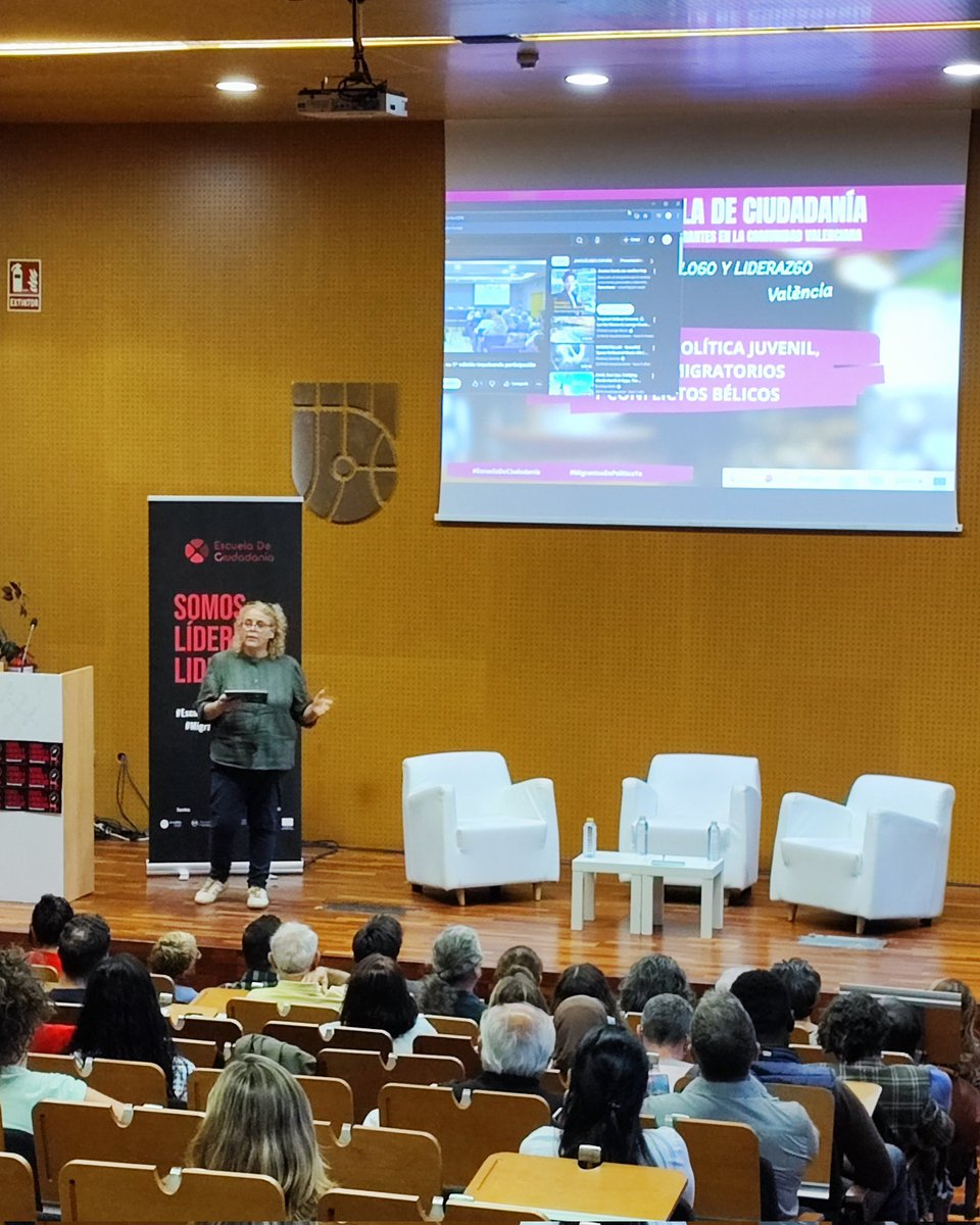 Hoy arrancamos en #València un nuevo Círculo de Diálogo y Liderazgo de la #EscuelaDeCiudadanía, un espacio impulsado para fortalecer la participación y el pensamiento crítico desde la diversidad.

Reflexionamos sobre juventud, migraciones y los nuevos liderazgos que pueden