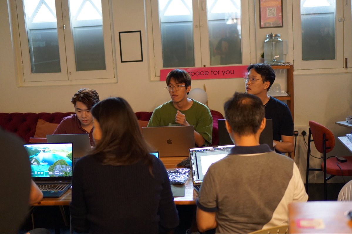 Singapore showed up 💚

Yesterday’s AI Agent Workshop, co-hosted with <a href="/theaibuilders/">AI Builders</a>, brought together developers and founders building the next generation of AI agents.

We explored how to deploy agents on Nosana’s decentralized GPUs using <a href="/mastra/">Mastra</a> 🤝 Big thanks to everyone who