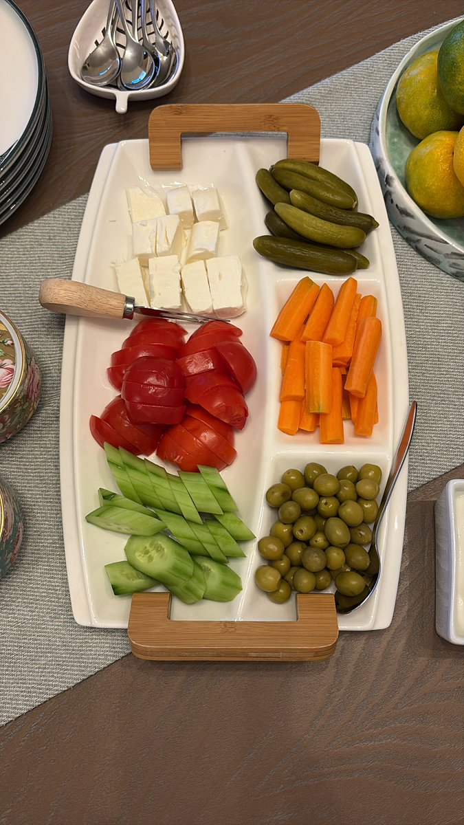 سینی مزه تراز واسه عرق خوری تک نفره 😜 
سلامتی رفقا 💙