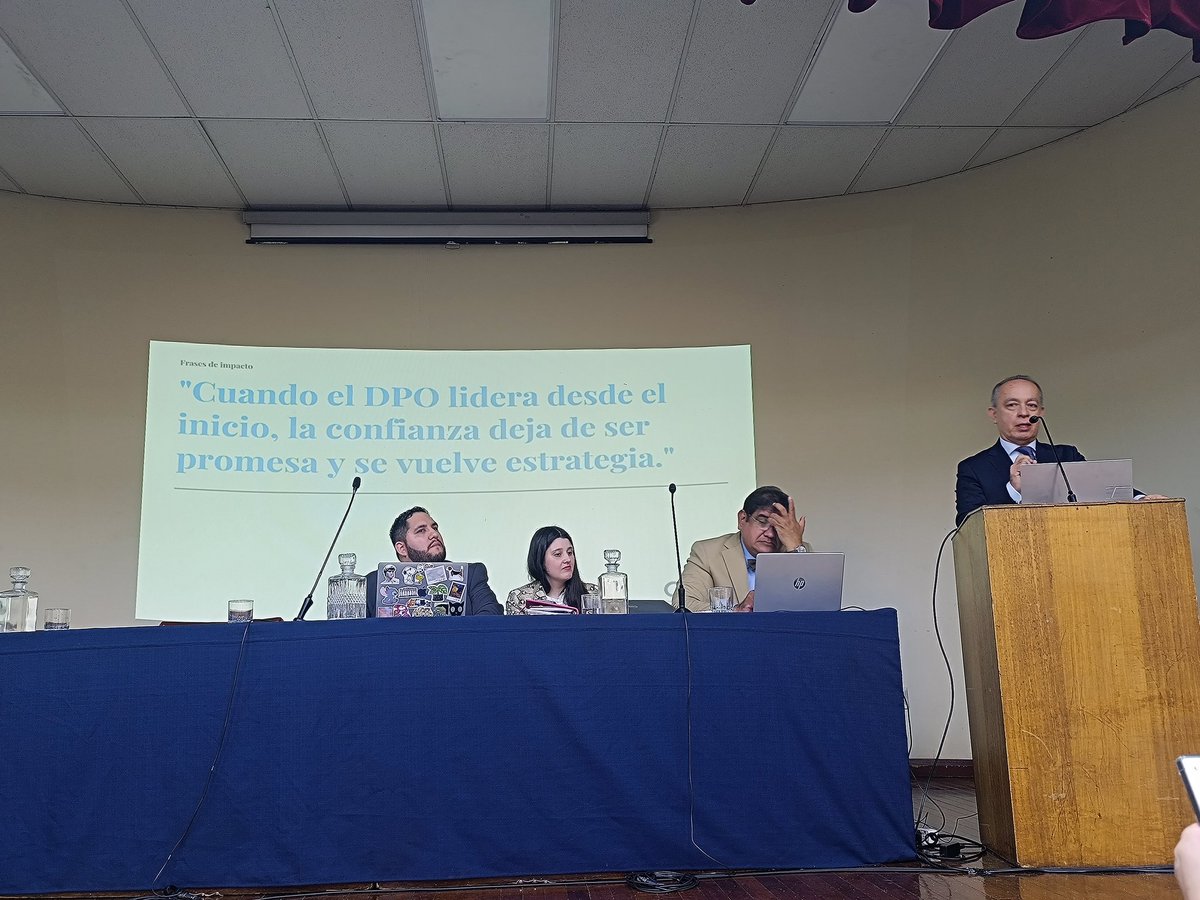 🎥✨ ¡Hoy continúa el Seminario Internacional “Mis Datos Soy Yo – Iberoamérica” <a href="/DatosSoy/">MisDatosSoyYo</a> desde la Universidad de Valparaíso, Chile 🇨🇱! 

Me alegra participar en este espacio de diálogo para reflexionar sobre los retos y oportunidades que traen las evaluaciones de impacto y la