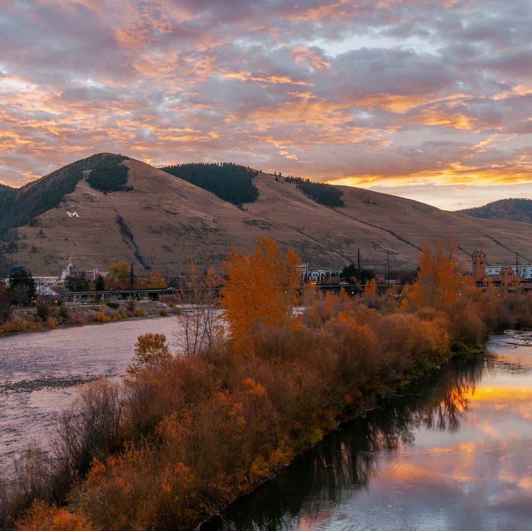 Earlybirds in Missoula are getting a special treat with these views.