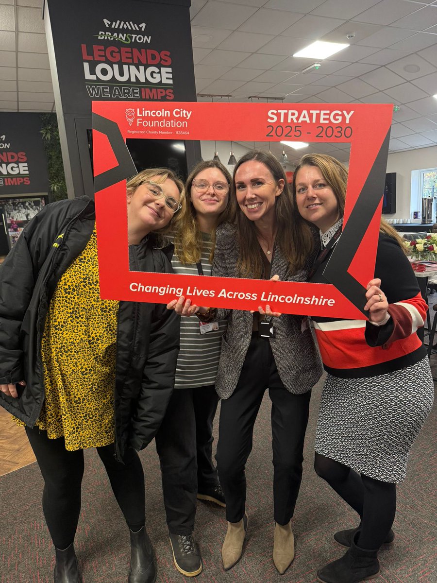 Alice Carter tweet media