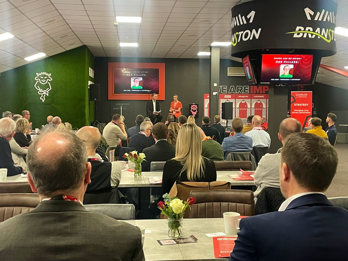 Alice Carter tweet media