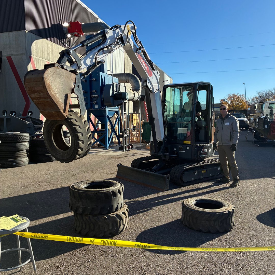 The AED Foundation hosted a Career Day at the Future Forward – Washington Square Campus in Thornton, CO!
Over 200 students explored hands-on career opportunities, met AED member companies, and learned about the equipment industry.
#EquipmentIndustry #AEDF #WorkforceDevelopment