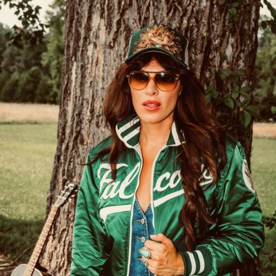 Rose Falcon tweet media