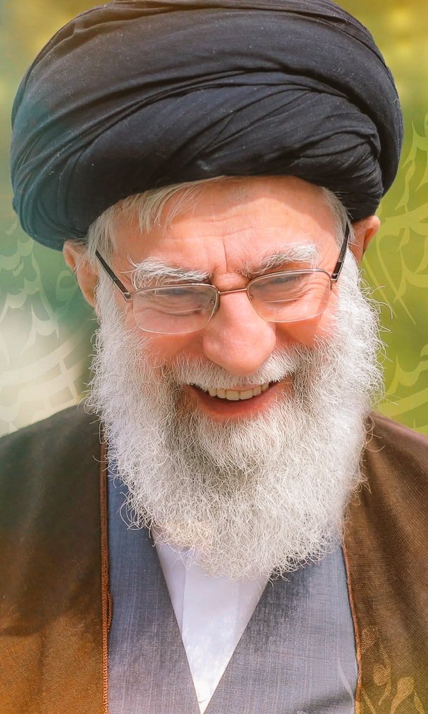 sniper000313's tweet photo. هنگامی که نور می تابد تاریک دلان وحشت زده می شوند

#لبیک_یا_خامنه‌ای https://t.co/M7XUoZWu4u