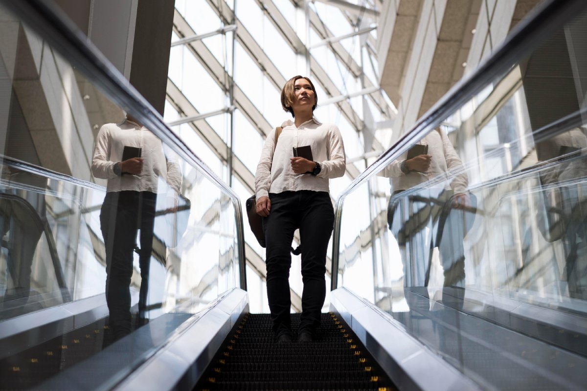 Infoempleo's tweet photo. 📊 Informe Infoempleo Adecco: Así ven los trabajadores el #empleo en España
 
👉 Edadismo, un problema en aumento
👉 Nuevos miedos: automatización, vivienda y desigualdad
👉 Avances en sostenibilidad y diversidad

¿Quieres saber más?👇
https://t.co/3jMVMbyz6S https://t.co/TFHGNcYHGP